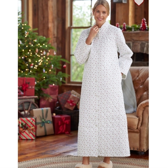 The vermont country store Other - The Vermont Country Store Mini Floral Cotton Quilted House Coat Size M White